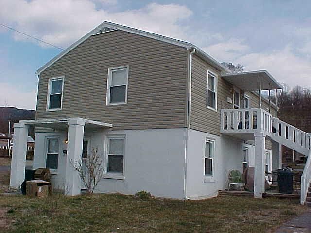1st image of 1974 Oak Ave