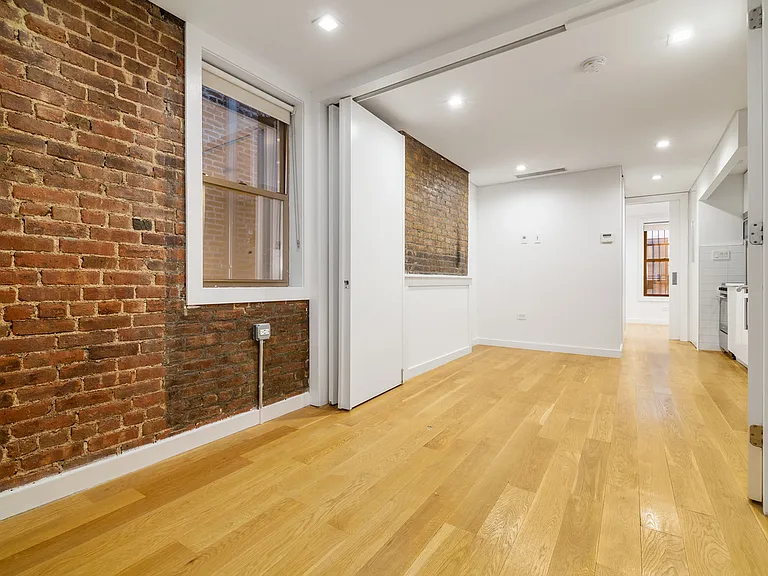 100 Forsyth St #12 — Photo 3