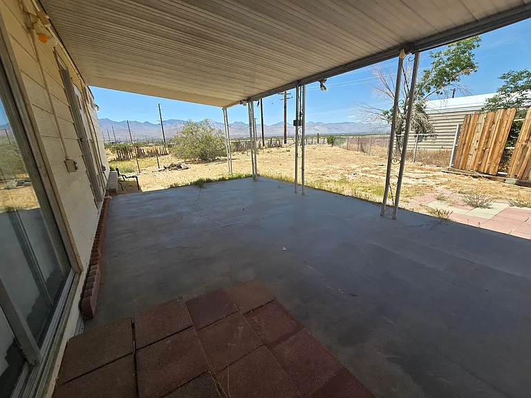 1631 N Chaparral Dr — Photo 5