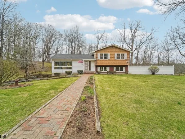 14 Scott Rd, Franklin Boro, NJ 07416