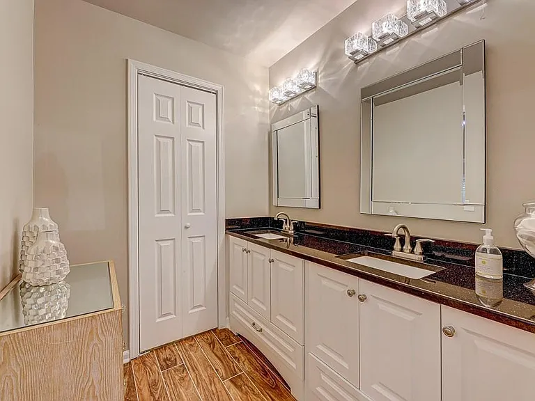 1185 Lake Colony Dr — Photo 28