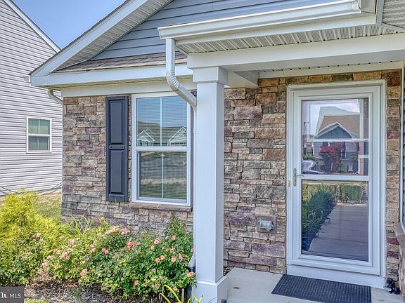 5th image of 317 Windflower Dr #7