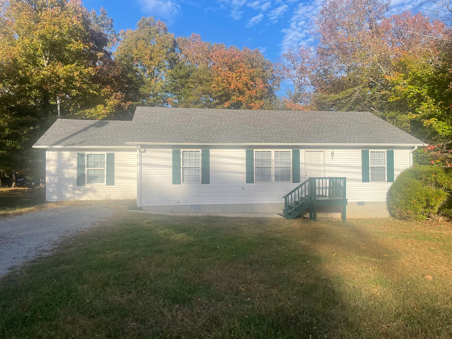4 bed, 1500 sqft, $1,600 — Photo 1