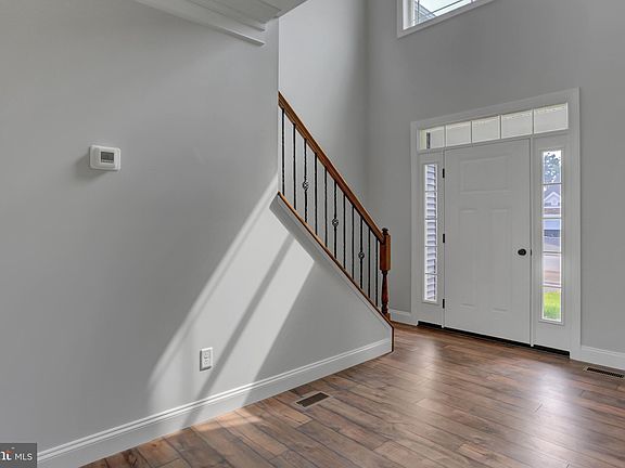 5th image of 1711 Treeline Dr