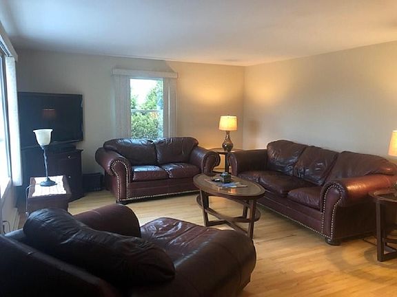 3rd image of 54 Hobson Ave