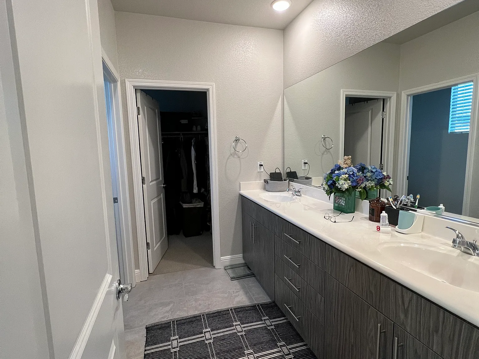 3 bed, 1542 sqft, $1,000 — Photo 2