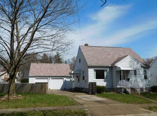 555 E Greenlawn Ave, Lansing, MI 48910