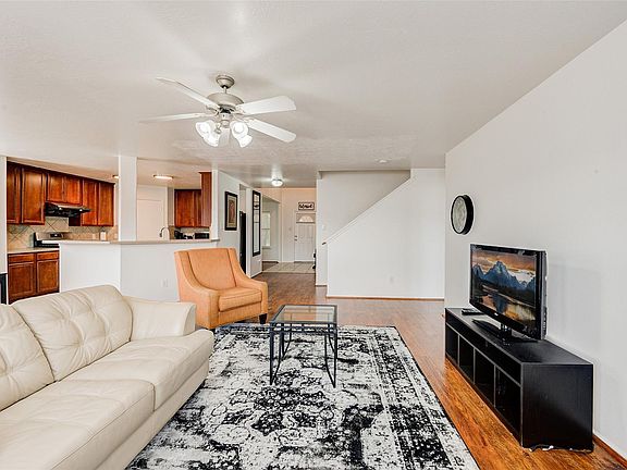 5th image of 2715 Eros Ln