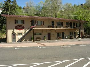 119 Lovers Ln, Manitou Springs, CO 80829