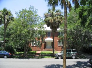 126 E 54th St APT 3, Savannah, GA 31405