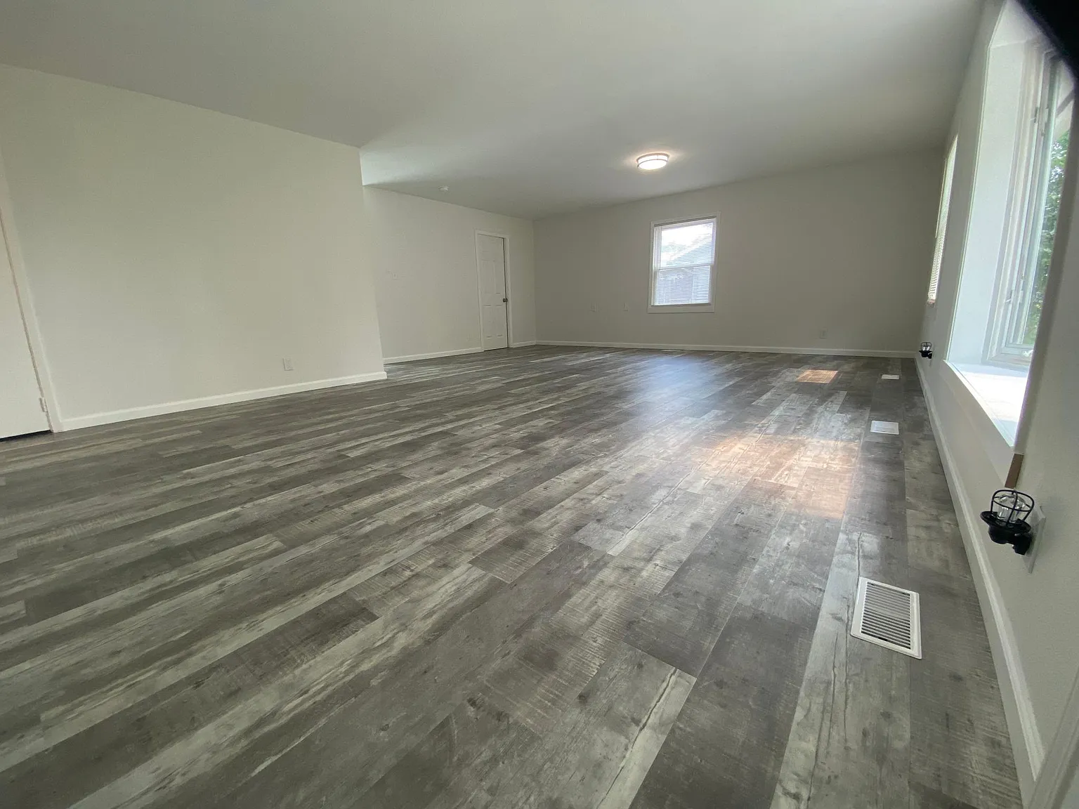 6617 Azalea Dr photo 1