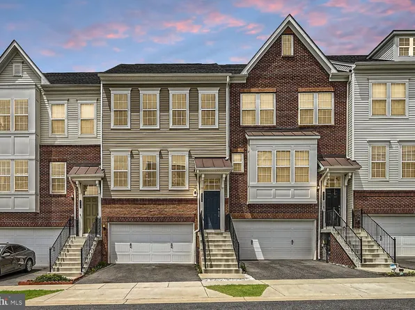 8333 Meadowood Dr, Hanover, MD 21076