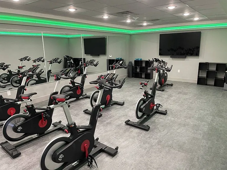 Spin & Yoga Studio, Massage Rooms