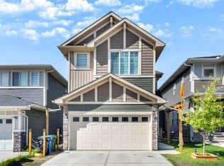 32 S Saddlestone Way NE, Calgary, AB T3J2C9