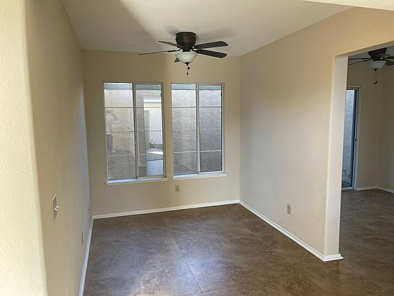 5th image of 42035 Kaffirboom Ct
