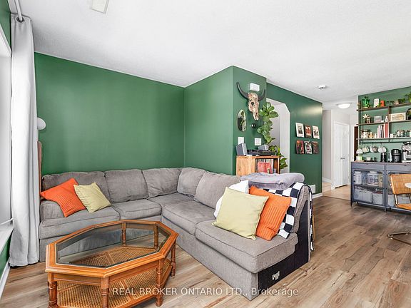 4th image of 3415 Cambrian Rd