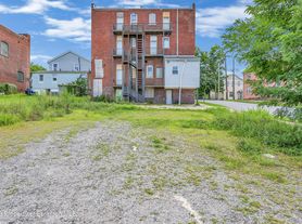 380 Scott St