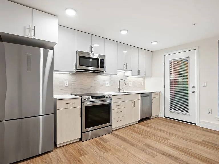Portal Apartments — Photo 36