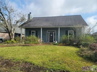 18311 Lake Indigo Dr, Baton Rouge, LA 70817