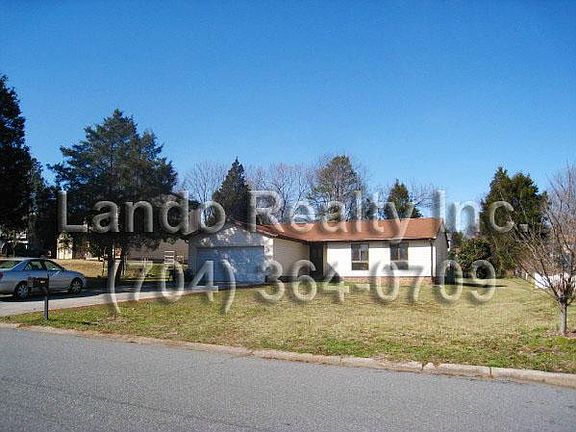 2nd image of 5820 Carpenter Dr