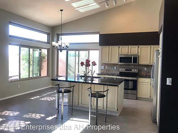 5th image of 1253 E Briarwood Ter