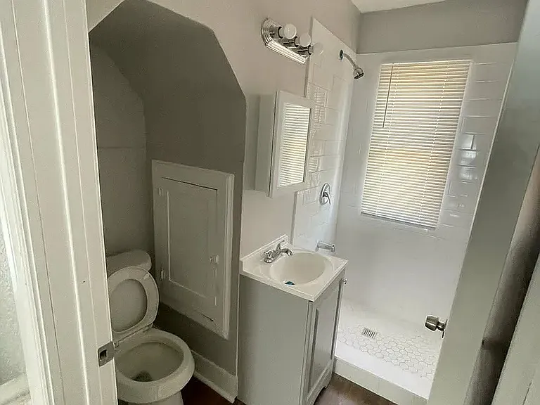 16219 Northlawn St — Photo 11