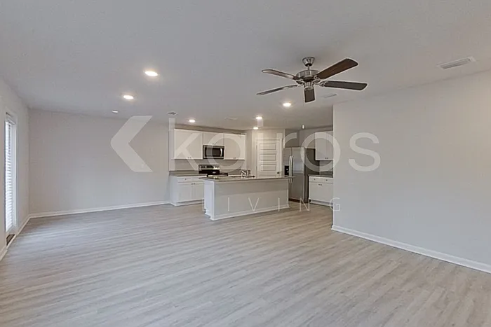 345 Monarch Ln — Photo 7