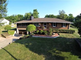 5525 Scarff Rd, New Carlisle, OH 45344