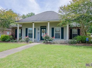 1033 Redwood Dr, Denham Springs, LA 70726