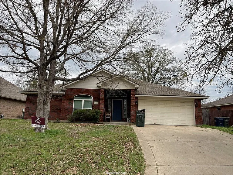 2828 Brandywine Cir — Photo 1