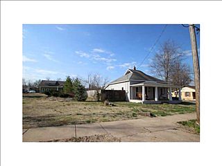 3rd image of 409 NW 5th St
