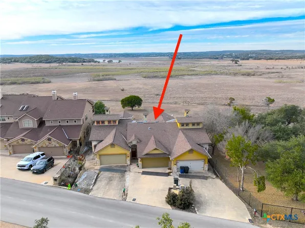 952 Parkview Dr, Canyon Lake, TX 78133