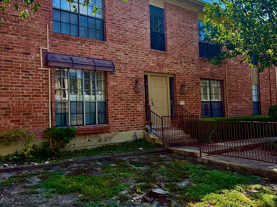 7815 Broadway #404D