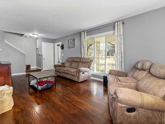 3rd image of 10706 W Fisher Pkwy #10708