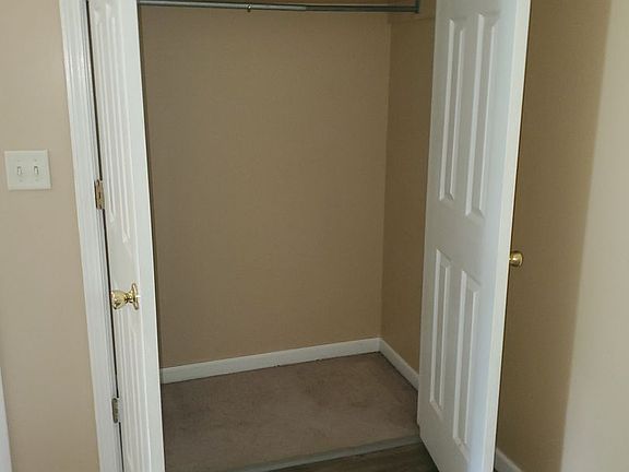 4th image of 730 Henderson Rd #736