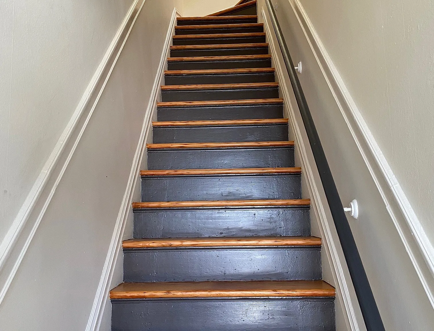 3 bed, $5,890 — Photo 3