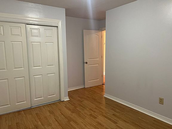 5th image of 714 Oak St #A & B