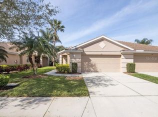 220 Fairway Isles Ln, Bradenton, FL 34212