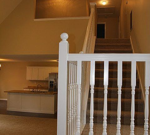 4th image of 305 Elon Ct