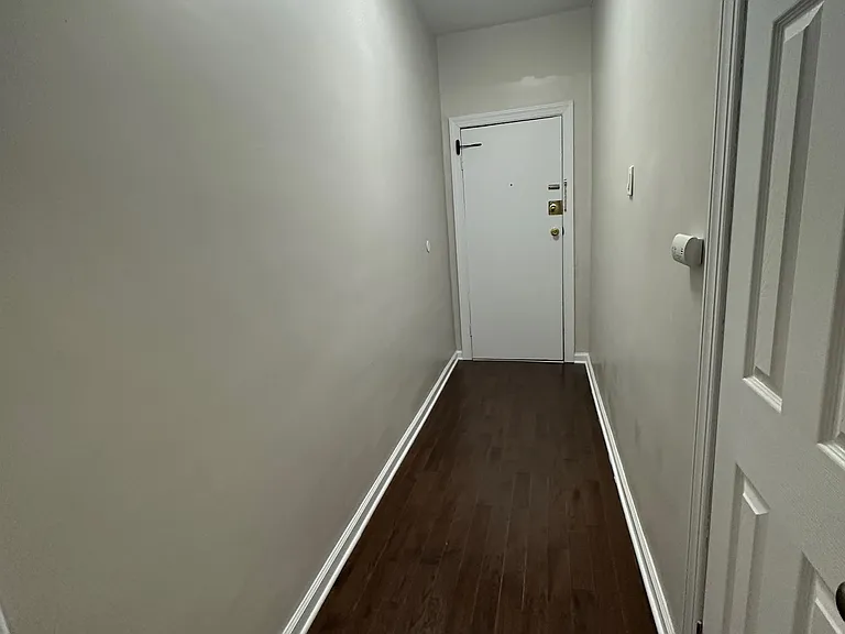 123-126 Corbin Ave #202 — Photo 8