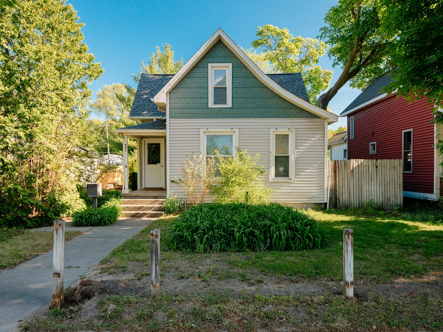 3 bed, 1184 sqft, $2,800 — Photo 1