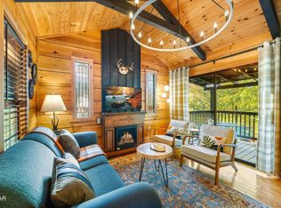 1107 Ridgefield Dr, Sevierville, TN 37876