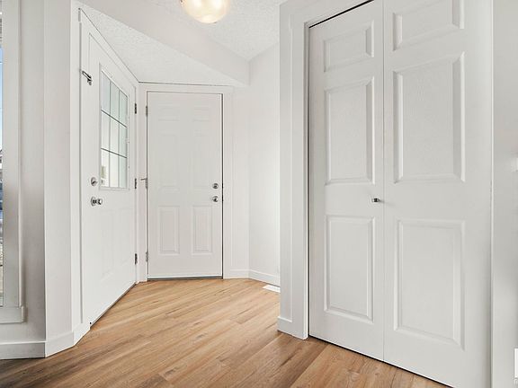 2nd image of 45 Briarwood Way