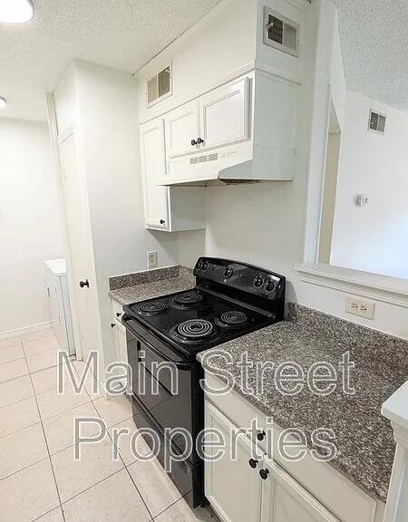 2303 W Michigan Ave #C2 — Photo 11