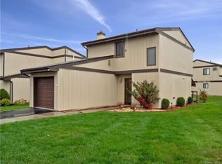 7 Manor Mews, Middletown, NY 10940