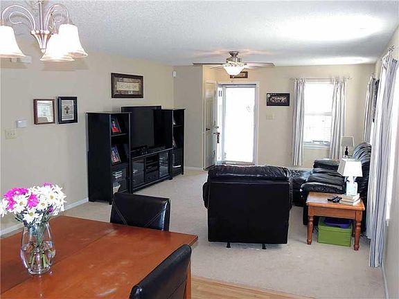 4th image of 334 Brixton Woods West Dr