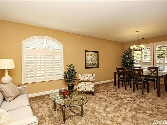 4th image of 1751 Camarena Way