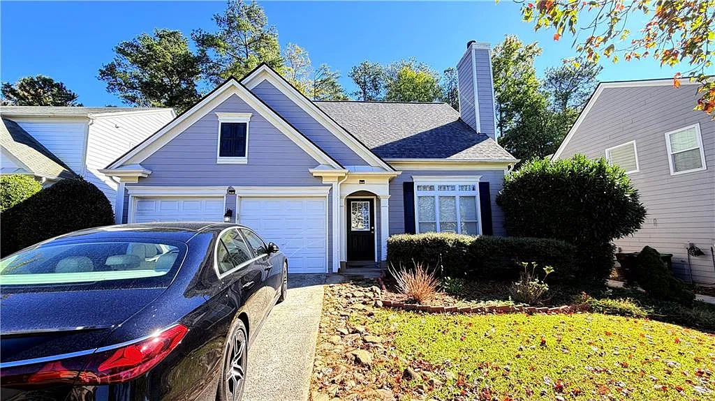3 bed, 2.5 bath, 2115 sqft, $2,200 — Photo 1