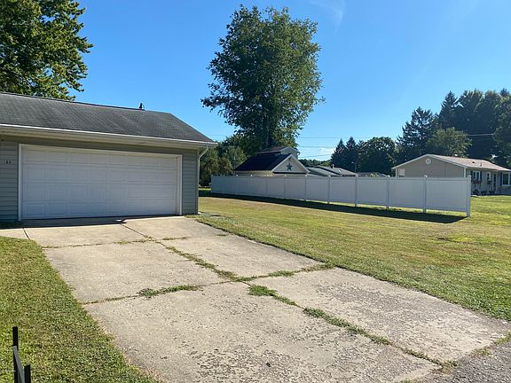 3rd image of 109 Vermillion Dr