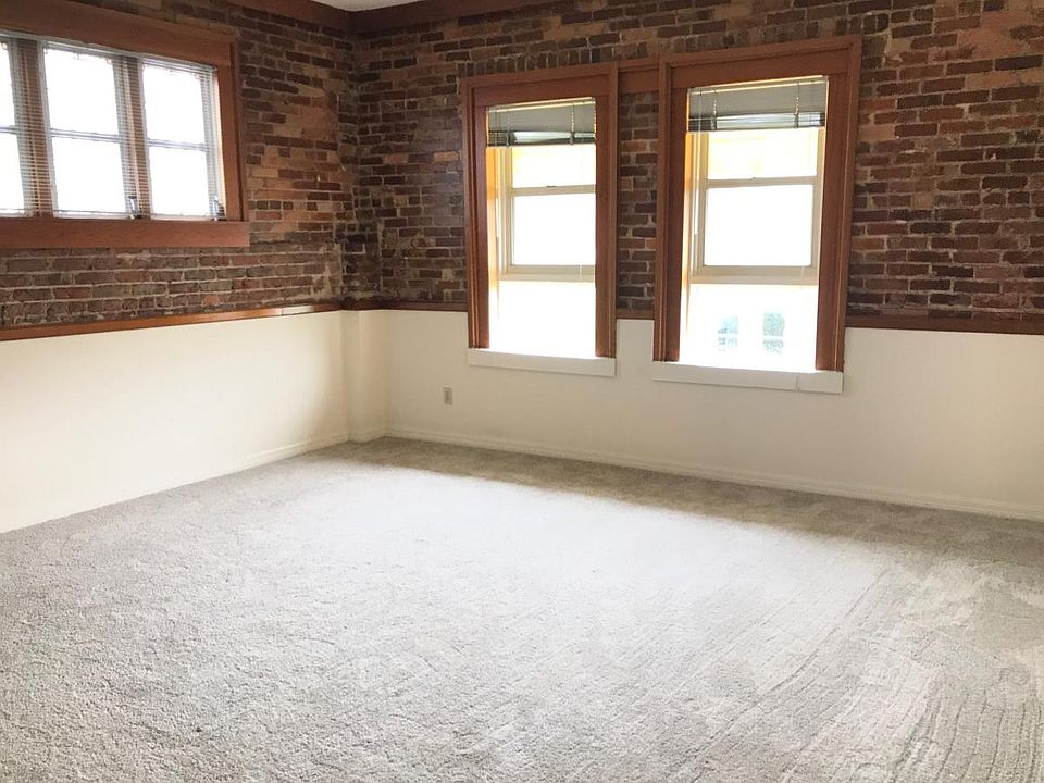 1st image of 2271 1st St APT 7